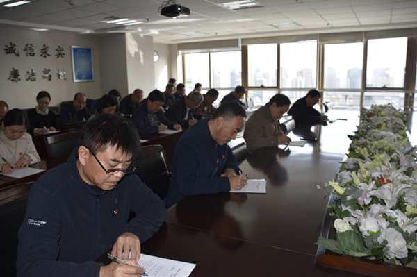 华体会·hth|官网入口-www.hth.com
组织党员干部进行主题教育应知应会知识测试