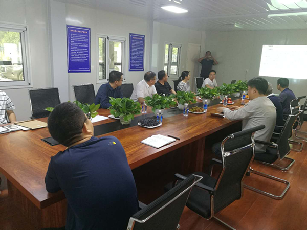 华体会·hth|官网入口-www.hth.com
领导现场调研丽水路道路工程